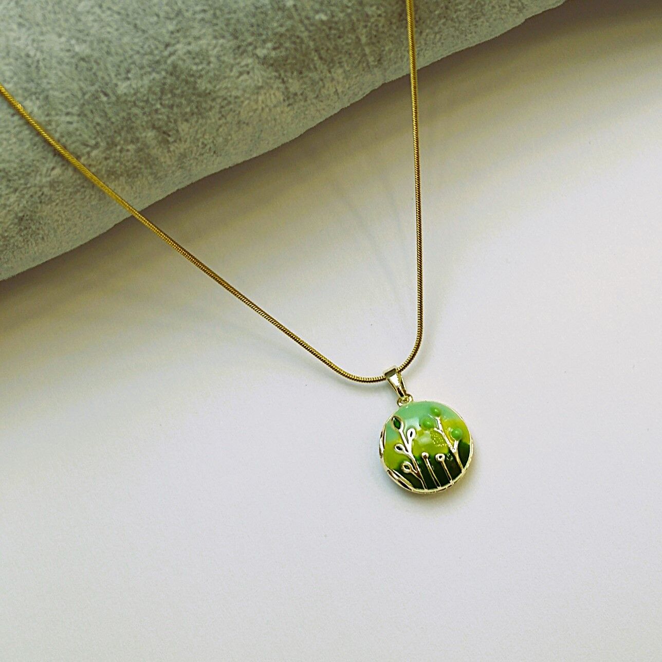 14K Rengi Mineli Çelik Kolye TK365