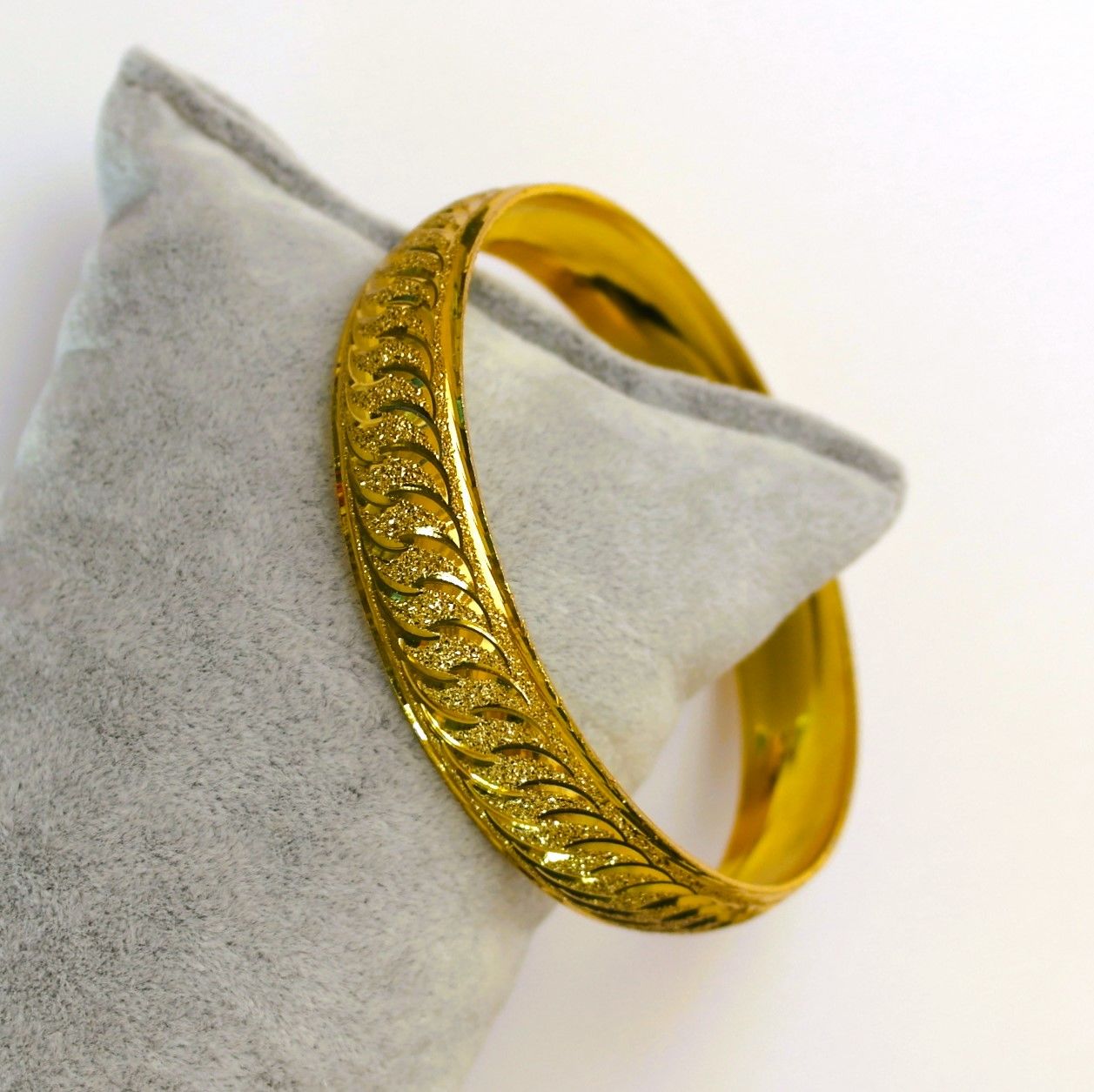 İmitasyon Altın Kaplama 15 mm Bilezik AB39