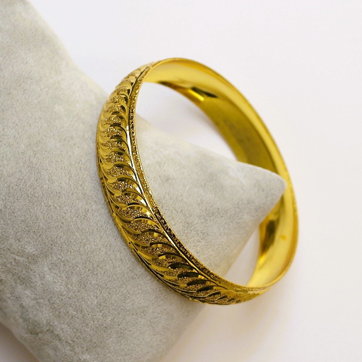 İmitasyon Altın Kaplama 15 mm Bilezik AB39