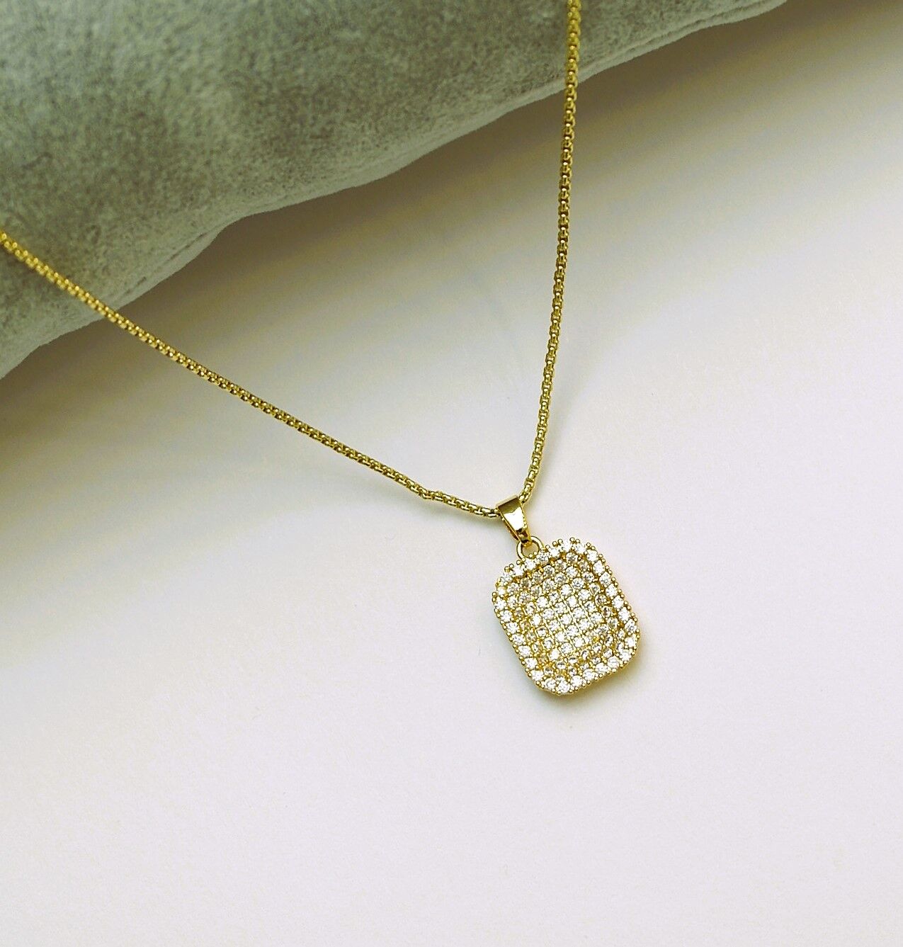 14 K Rengi Xuping Taşlı Kolye TK289