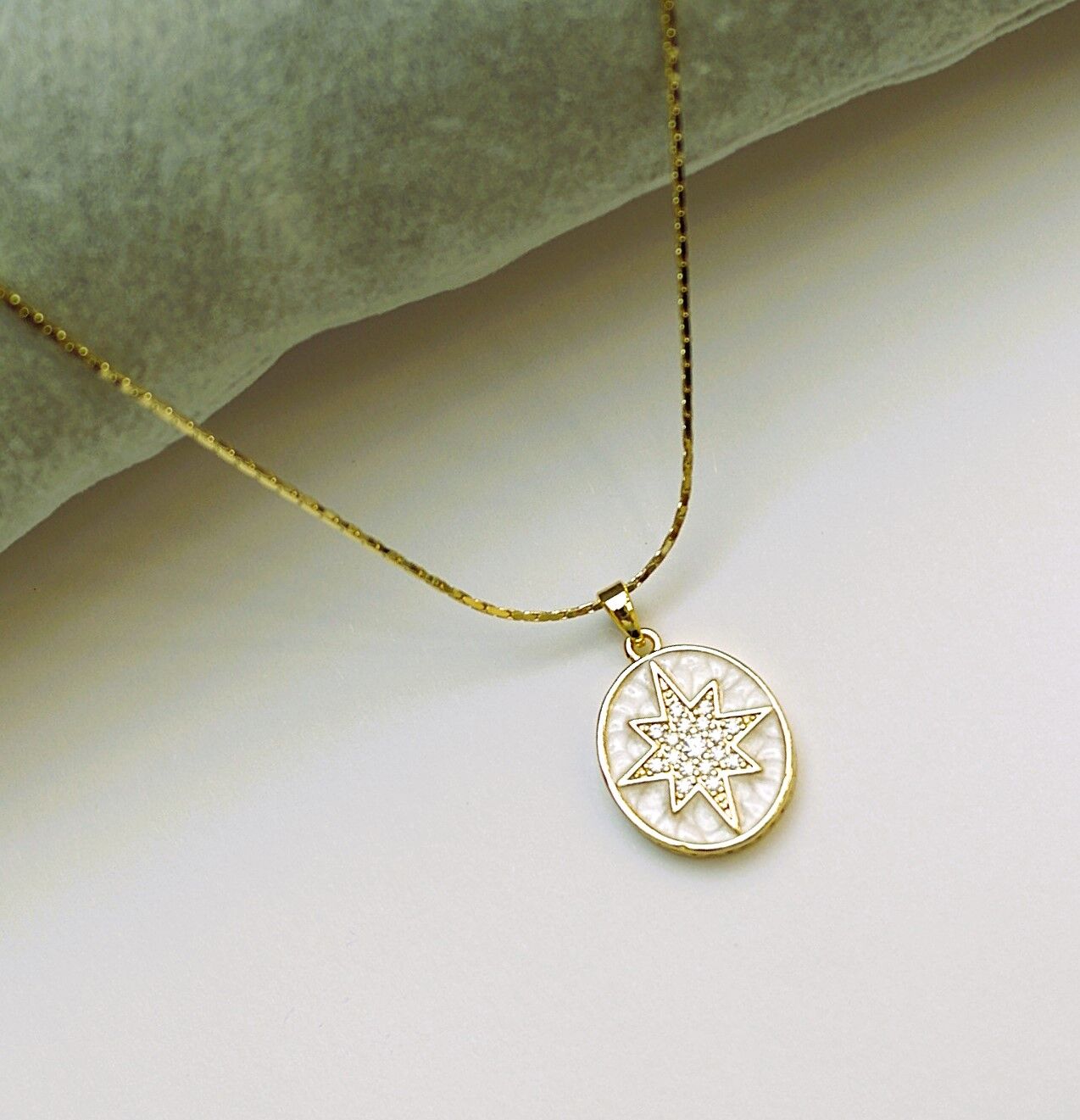 14 K Rengi Xuping Yıldız Kolye TK291