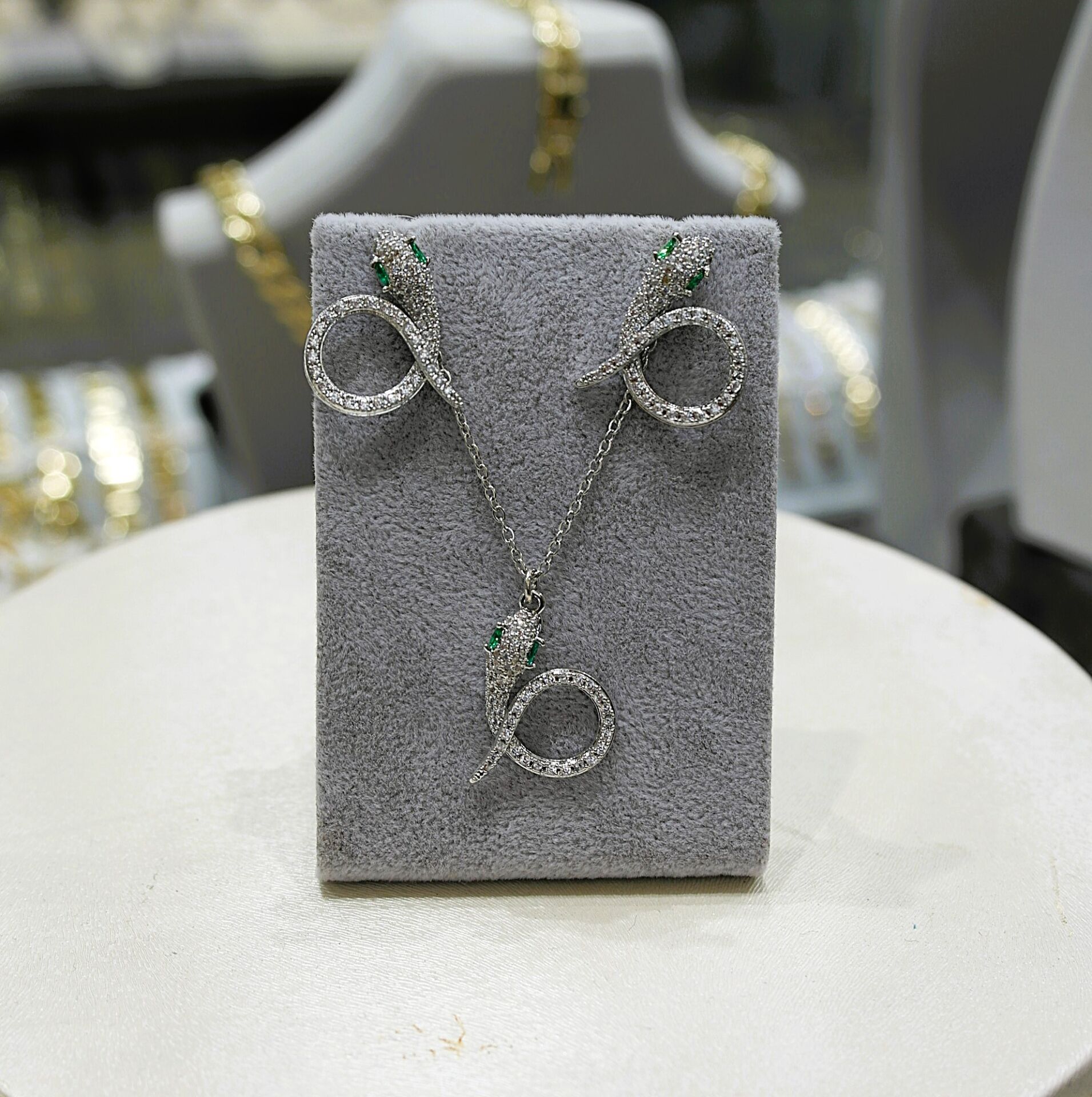 Zirkon Taşlı İkili Çelik Takım ZS07