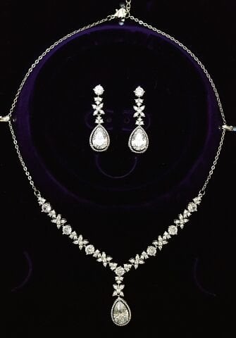 Pırlanta Model Zirkon Taşlı Set ZS03
