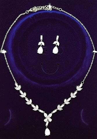 Pırlanta Model Zirkon Taşlı Set ZS04