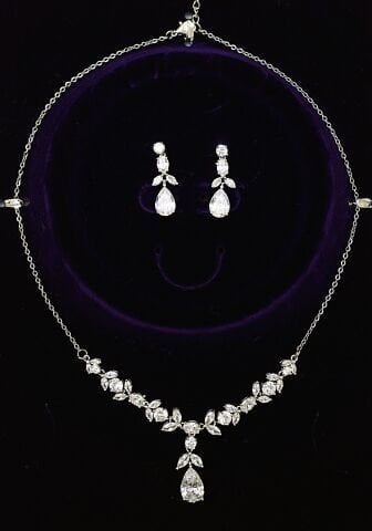 Pırlanta Model Zirkon Taşlı Set ZS05