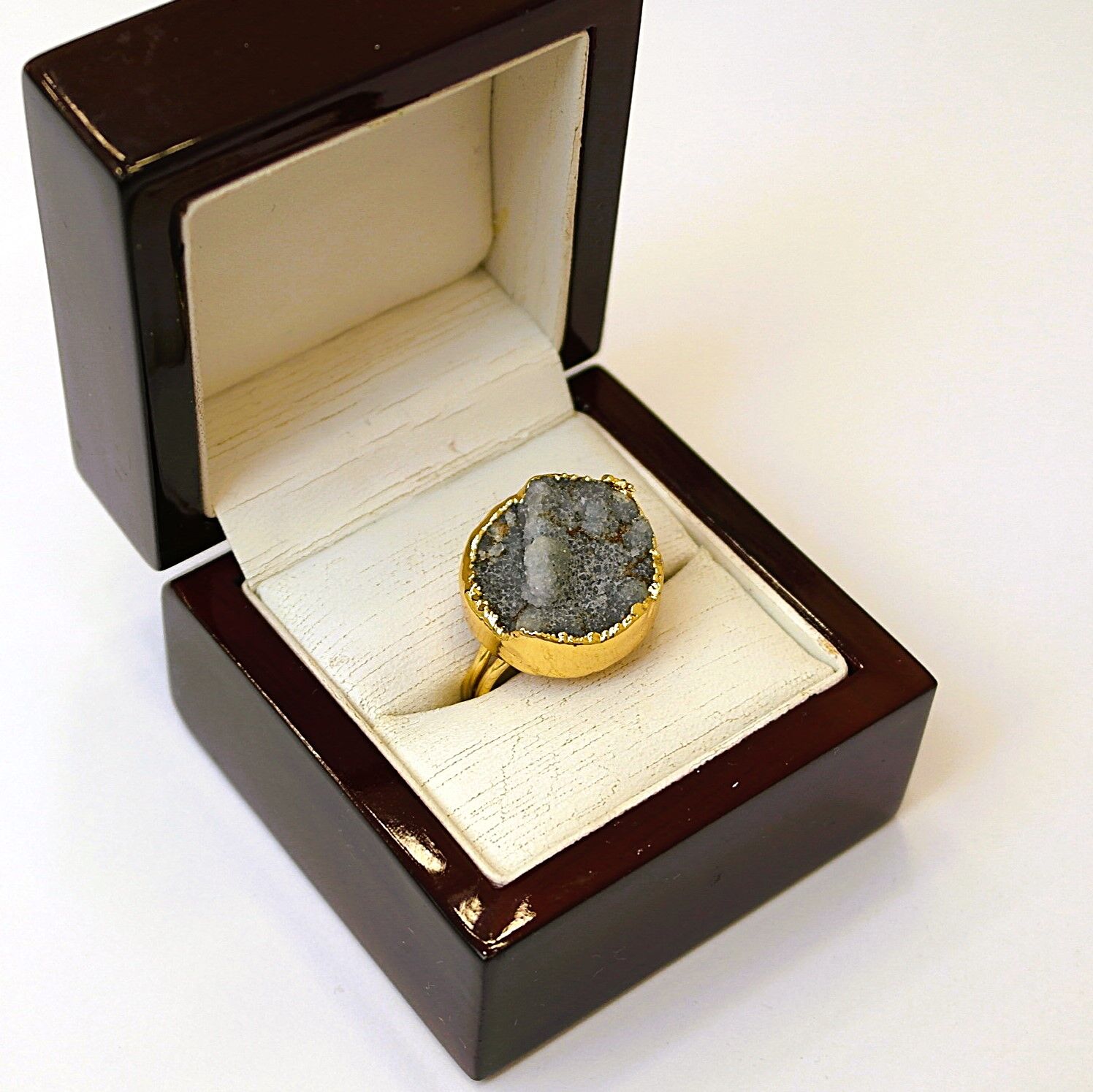 Doğal Taş Kalsit Druze İşlem Görmemiş Yüzük DY45