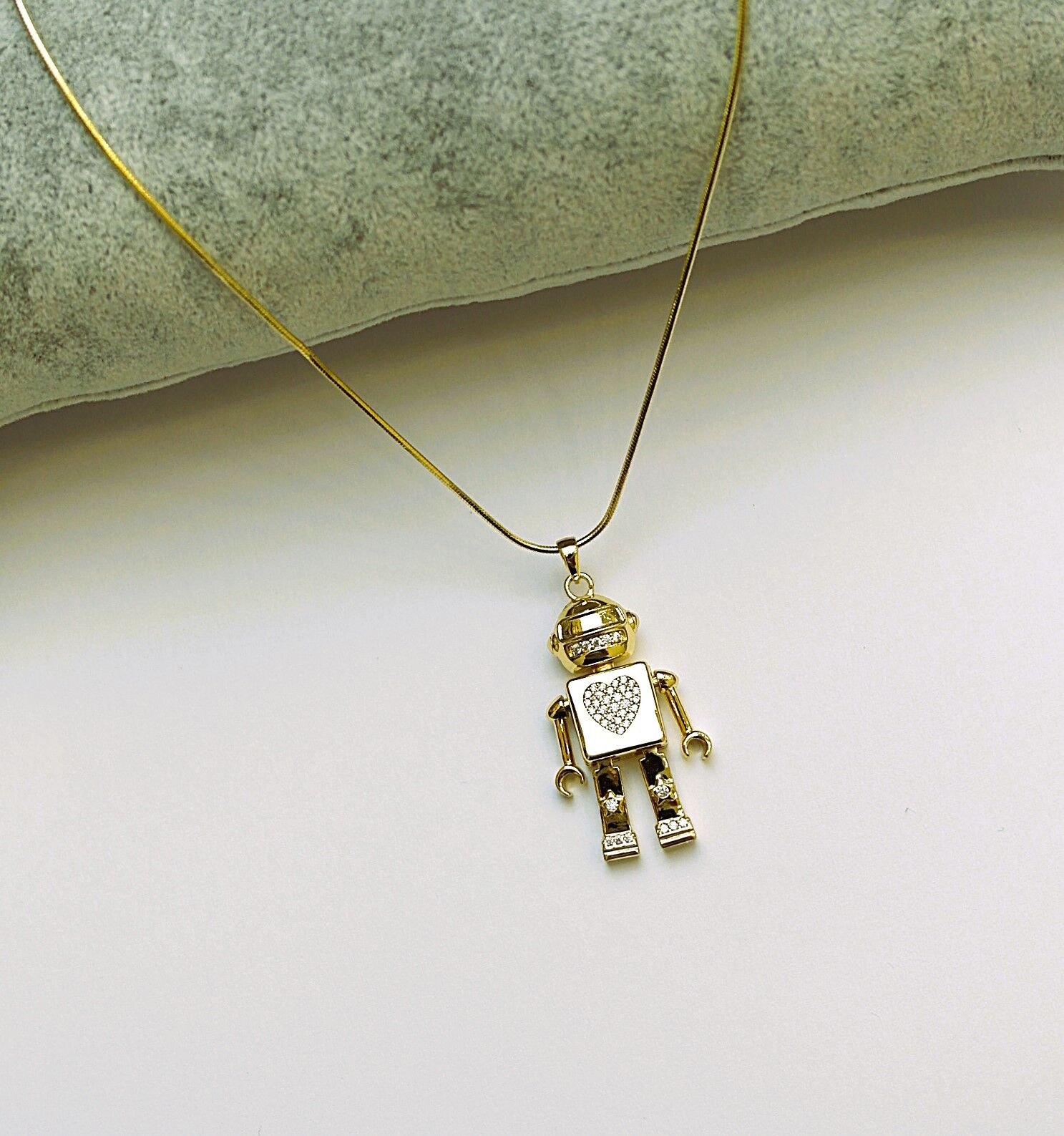 14K Rengi Xuping Robot Kolye TK334