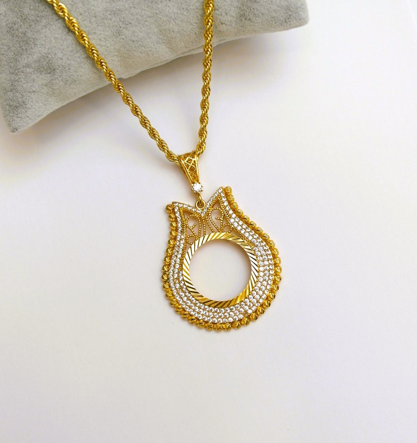 22 Ayar Altın Kaplama Yarım Altın Takılan Kolye AB92