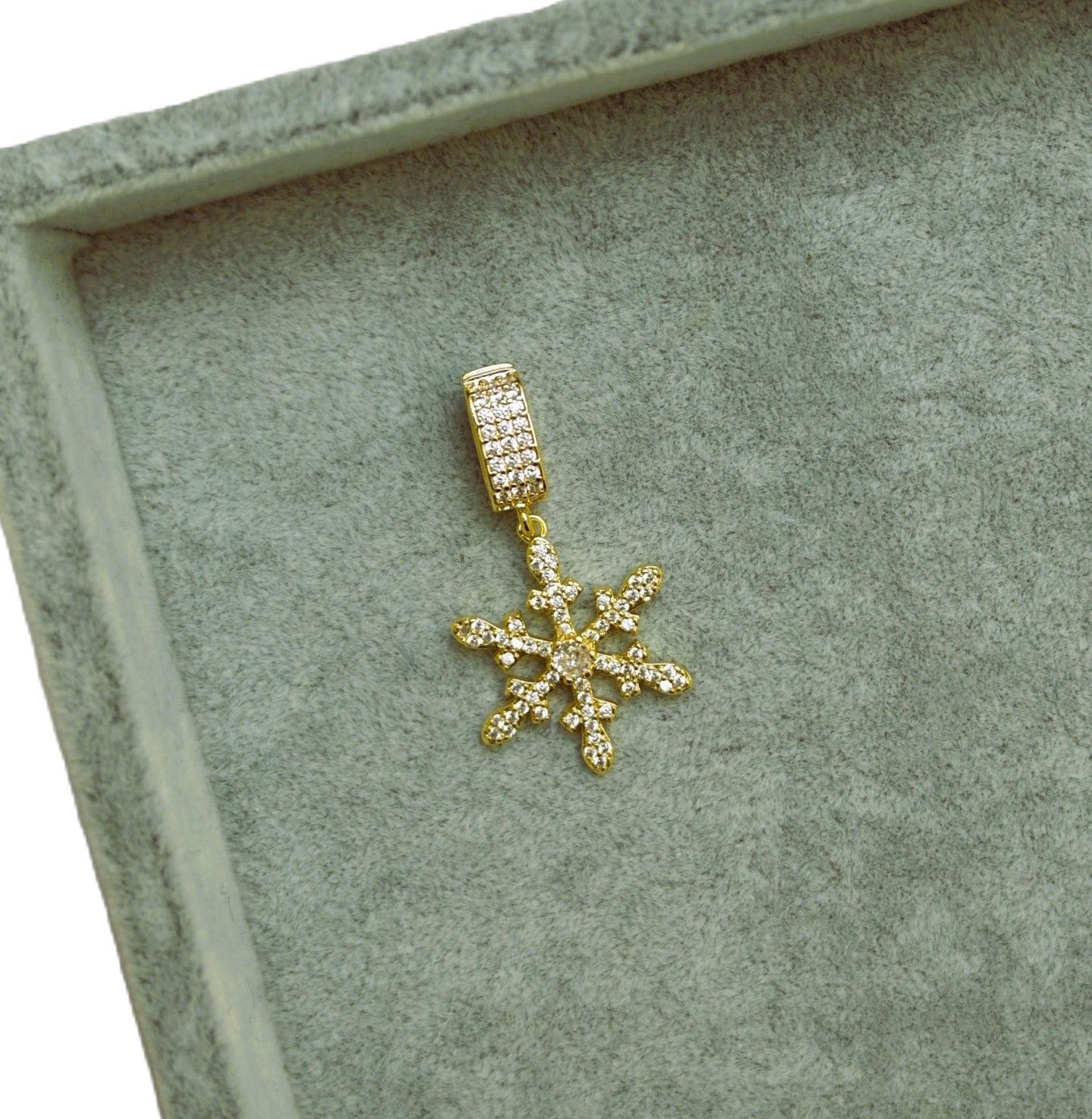 Kar Tanesi Charm TK215