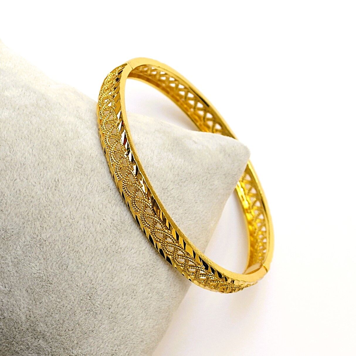 İmitasyon Altın Kaplama Kelepçe Bilezik AB205