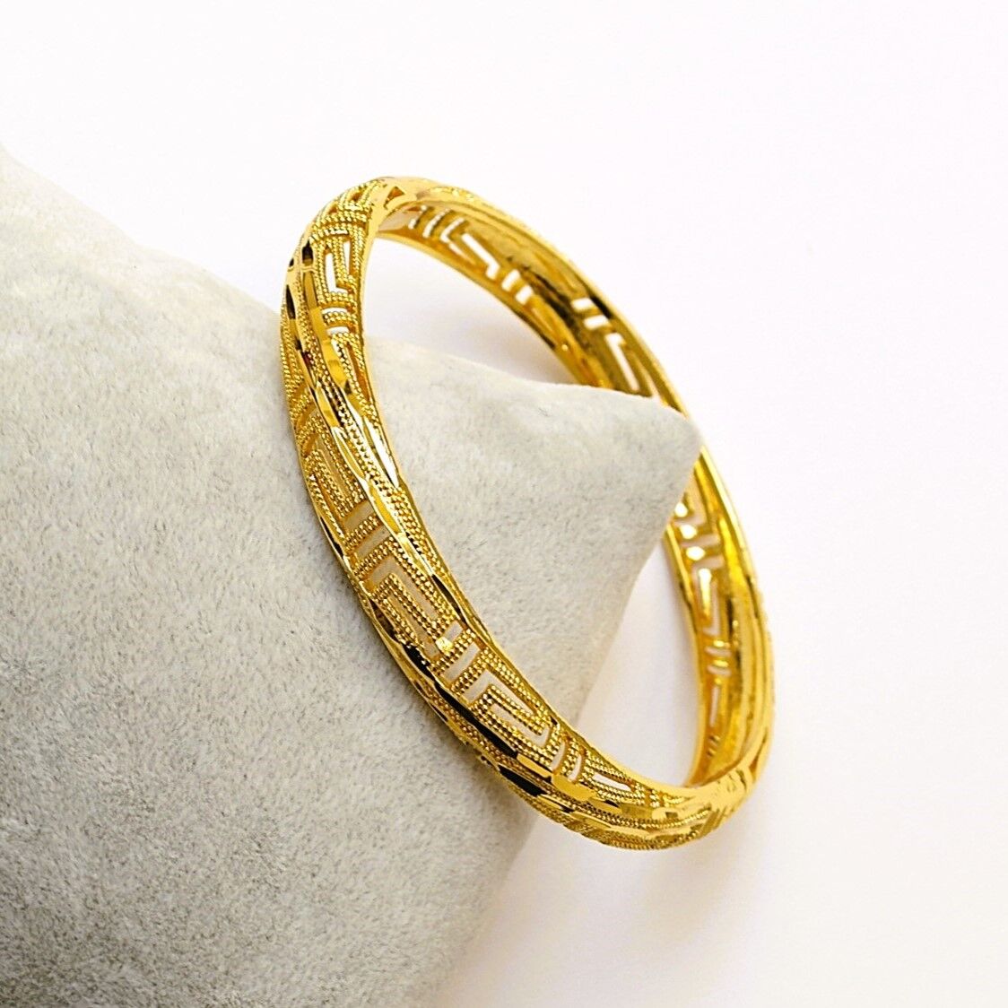 İmitasyon Altın Kaplama Kelepçe Bilezik AB207