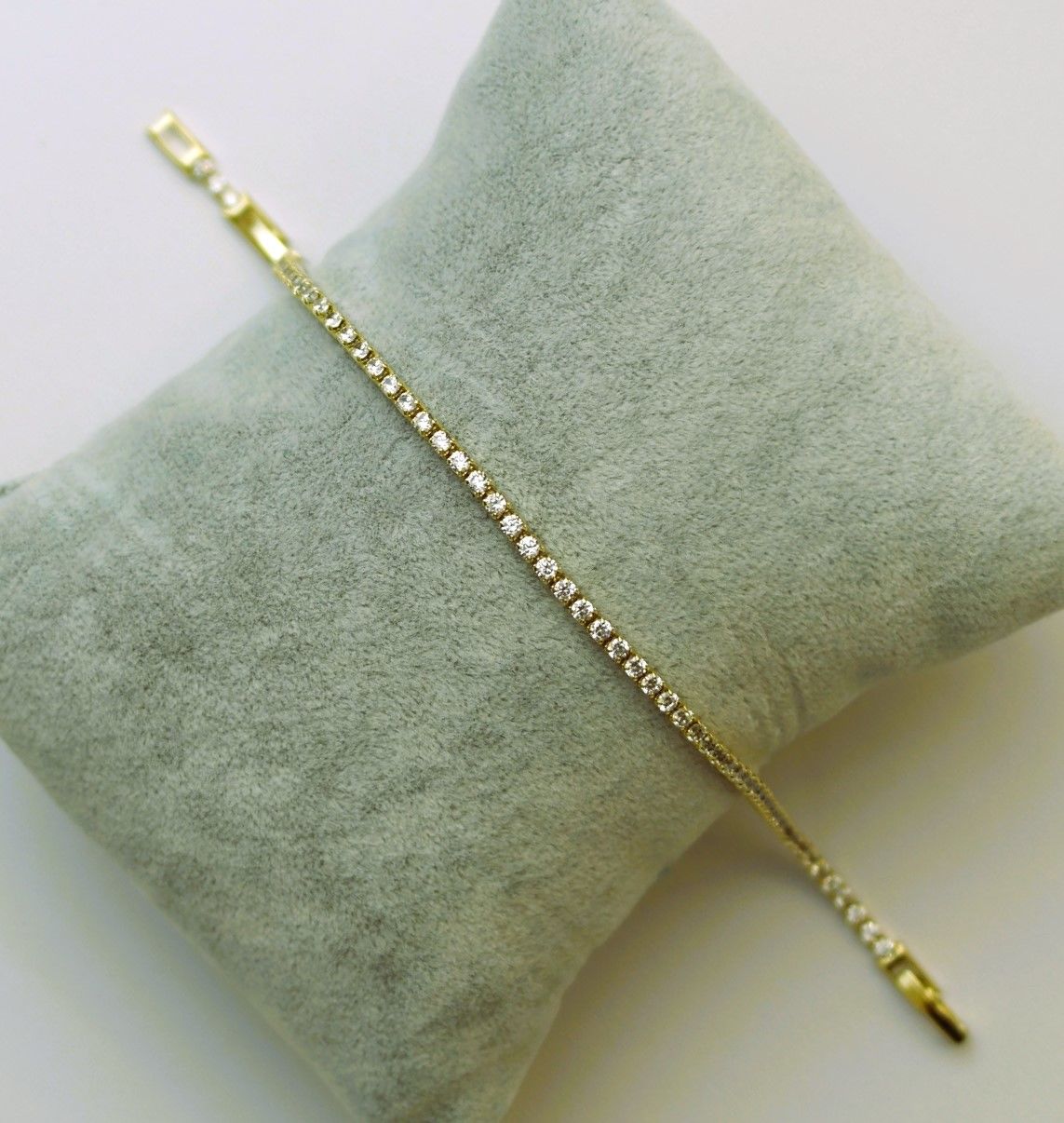 14 Ayar Altın Rengi Tek Sıra Suyolu Bileklik TBL442